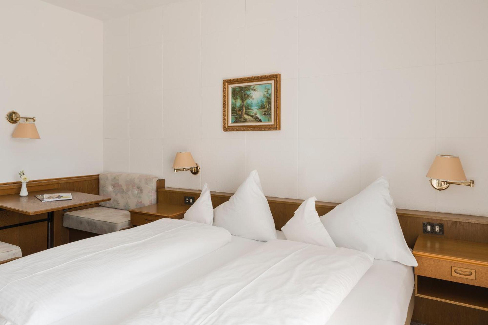 Pension Zum Burggraefler Шена Номер фото